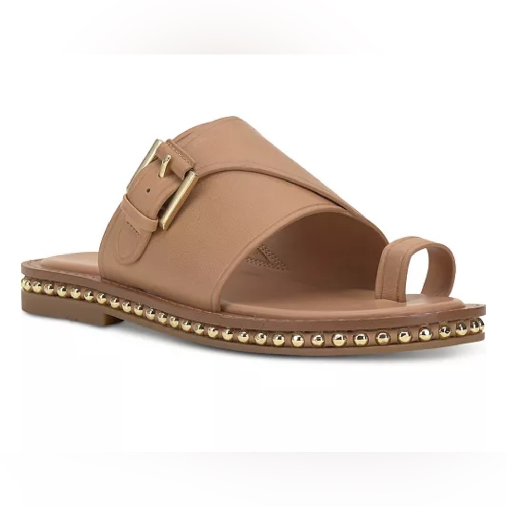 NWOT VINCE CAMUTO Cooliann Hooded Thong Flat Sandals